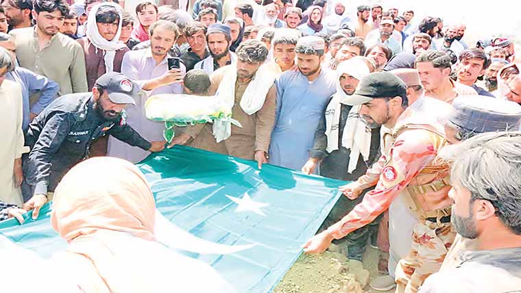 پولیس کے بہادر جوانوں کا خون رائیگاں نہیں جائیگا،ایف سی کمانڈرز  