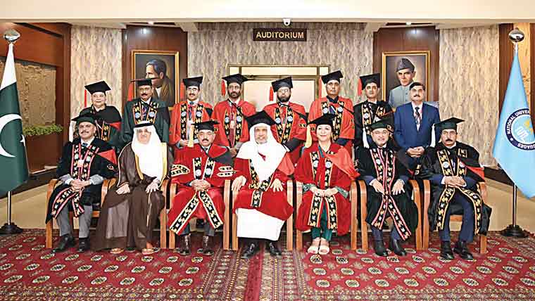  ایم ڈبلیوایل کے سیکرٹری عبدالکریم العیسیٰ کو پی ایچ ڈی کی اعزازی ڈگری عطا 