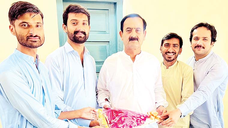 نائب تحصیلدار شاہ پور رانا مشتاق نے عہدے کا چارج سنبھال لیا 