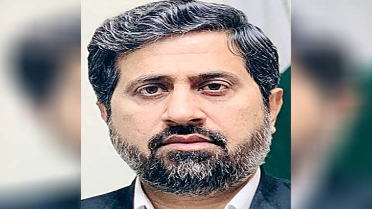 فضل الر حمن قوم ،فورسز سے معذرت کریں 