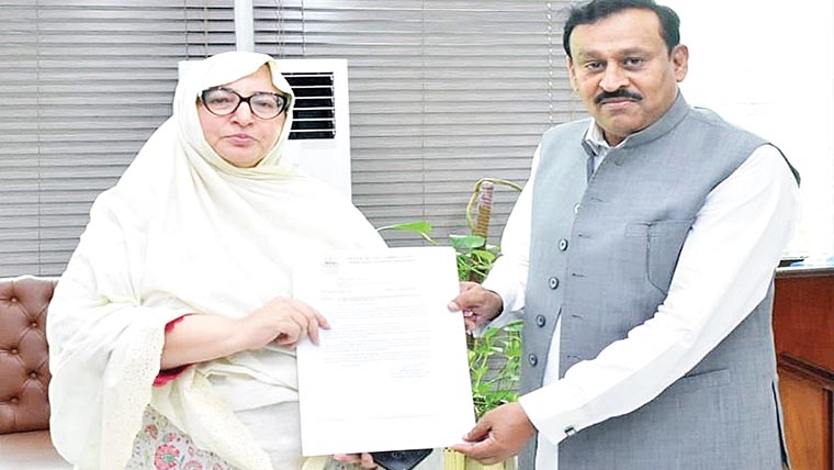 عوامی مسائل میں غفلت برداشت نہیں، کمشنر مسرت جبیں 