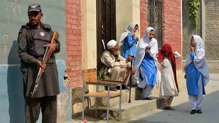سکولوں میں تعینات مستقل گارڈز کی پوسٹیں ختم،نئی بھرتی کا فیصلہ