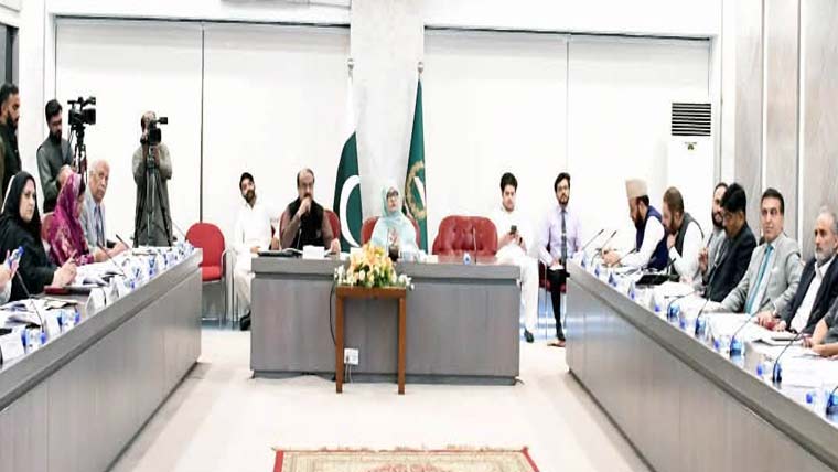  حجاج کی بکھری رہائشیں، غیر معیاری خوراک ، کمیٹی کا اظہار تشویش 
