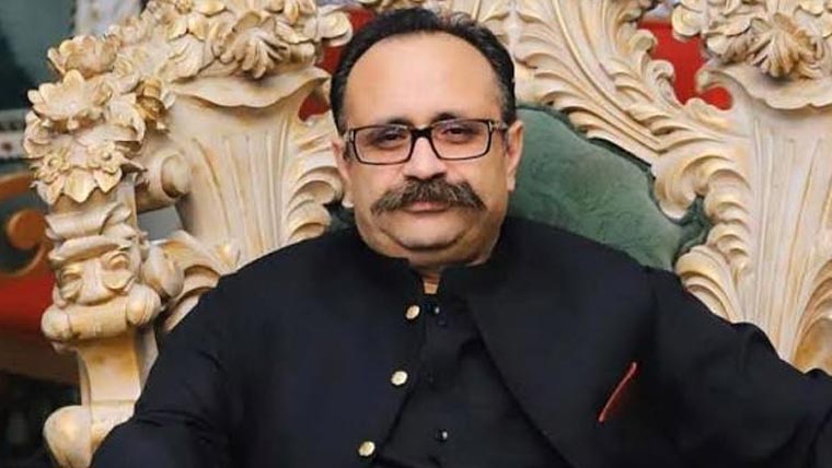  سابق وزیراعظم  تنویر الیاس کے قافلے پر فائرنگ، گارڈ جاں بحق