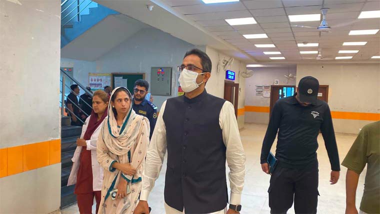 ڈپٹی کمشنر کا چلڈرن ہسپتال کا اچانک  دورہ، ہائی سکول جنڈیالہ باغ بھی گئے 