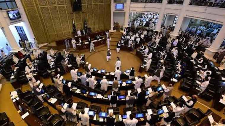  پختونخوا اسمبلی:بنوں کی صورتحال پر ہنگامہ، معمول کا ایجنڈا معطل
