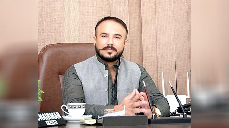 فوج کیخلاف بولنے والوں کو آڑے  ہاتھوں لیں گے ،شیخ مظہر عباس