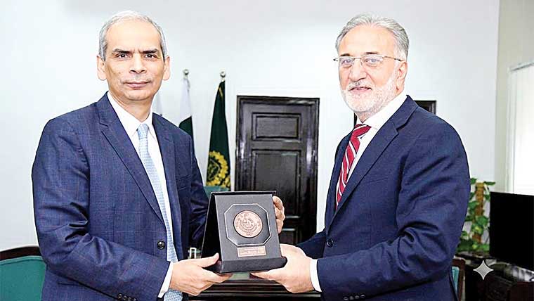 چیئر مین نیب کی وفاقی محتسب سے ملاقات ، باہمی تعاون پر زور 