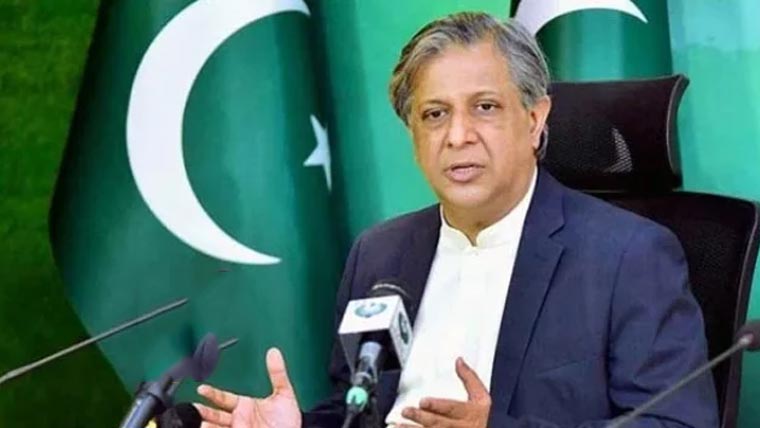  وزیر قانون نے جدید سافٹ ڈرنکس پروڈکشن لائن کا افتتاح کردیا