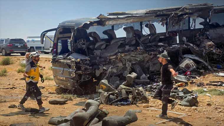 شام :مسافر بسوں میں تصادم  35افراد جاں بحق،30 زخمی 