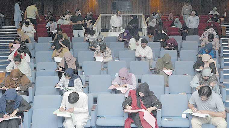 جامعہ کراچی :ایم فل، پی ایچ ڈی داخلہ ٹیسٹ کاانعقاد