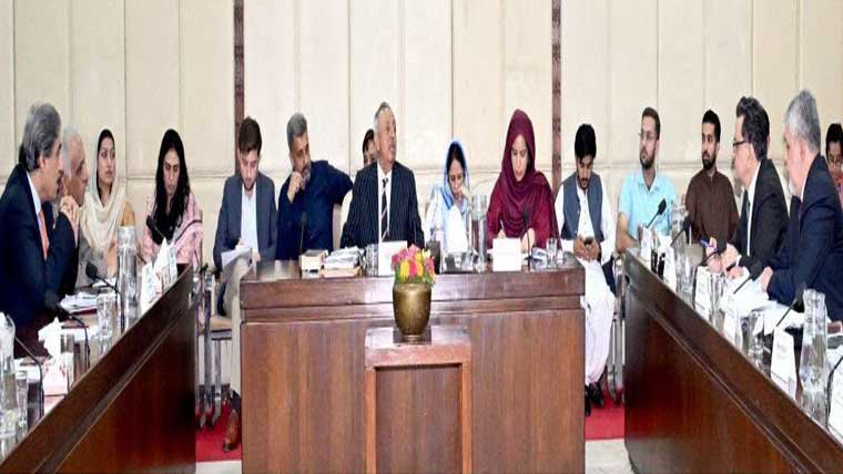   ریلوے کمیٹی:حنیف عباسی مسلسل غیرحاضر، ارکان کااحتجاج