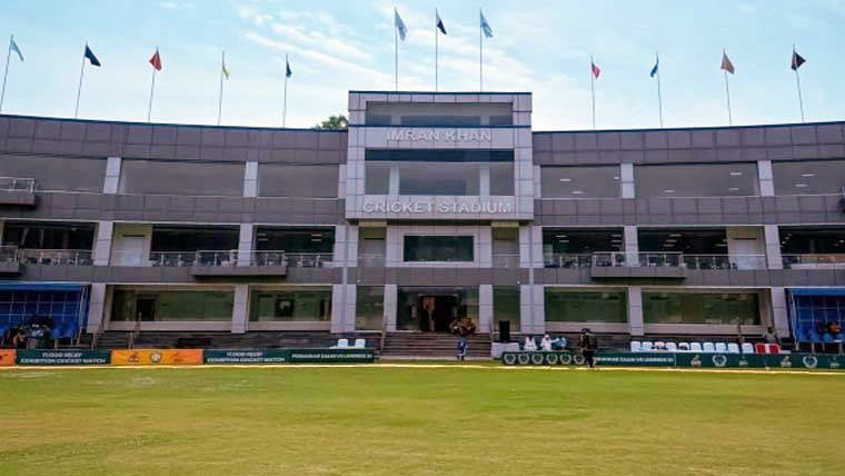 خیبرپختونخوا حکومت عمران خان  سٹیڈیم پی سی بی کو دینے کیلئے تیار