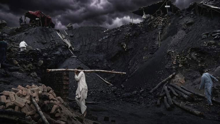 بلوچستان : کوئلے کی کان میں گیس دھماکا، 18 مزدور جاں بحق 
