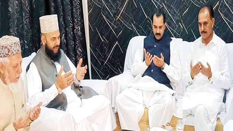 ملک محمد اقبال کی والدہ کی وفات پر  ایم پی اے منصور اعظم سندھو کی تعزیت