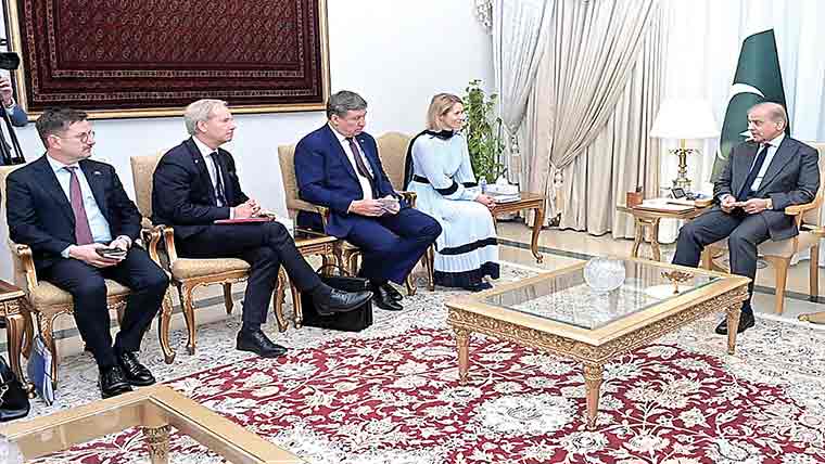 ایف بی آر 15  جون تک ٹیکس ریفنڈ کے تمام زیرالتواء کیسز نمٹائے : شہباز شریف