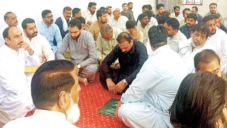 بورے والا میں پٹواریوں  کی قلم چھوڑ ہڑتال جاری 