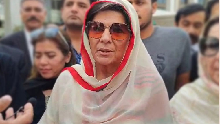  سابق آرمی چیف کی عمران سے ملاقات کی خبر بے بنیاد :علیمہ خان