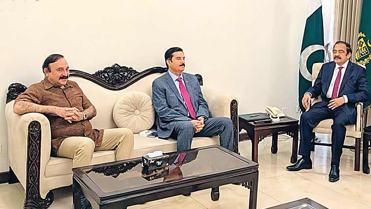 گورنرپختونخواکی وفاقی وزراسے ملاقات،گندم ترسیل پرگفتگو