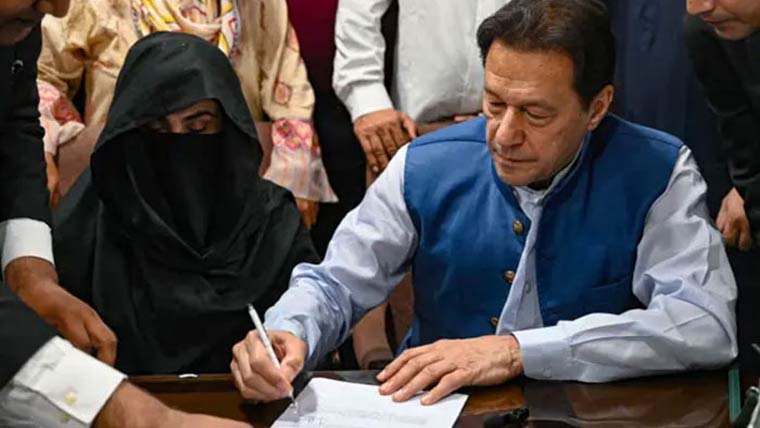 وکالت ناموں پر عمران اور بشریٰ بی بی  کے دستخط کیلئے وکیل کا آئی جی جیل کو خط