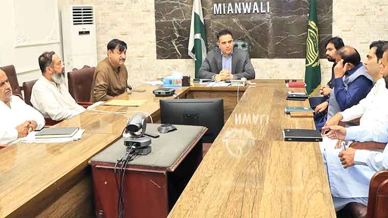 گندم خریداری مہم میں تیزی  لائی جا ئے ،ڈپٹی کمشنر 