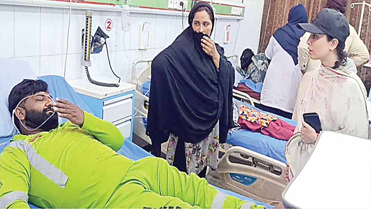 اسسٹنٹ کمشنر کمالیہ کا جاری ترقیاتی منصوبوں کا دورہ 