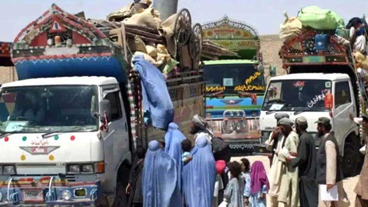  خیبر پختونخوامیں مقیم غیر ملکیوں کیخلاف کریک ڈاؤن کافیصلہ