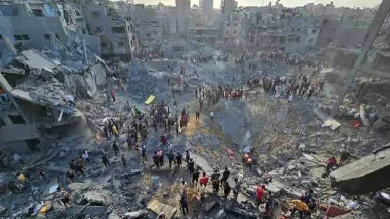 غزہ:جبالیہ کیمپ کے قریب اسرائیلی  بمباری، بچے سمیت 4 فلسطینی شہید