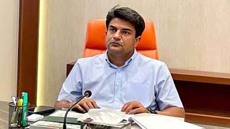 ترقیاتی منصوبے بروقت مکمل نہ کرنیوالے ٹھیکیداروں اور افسران کے خلاف کارروائی  کا عندیہ