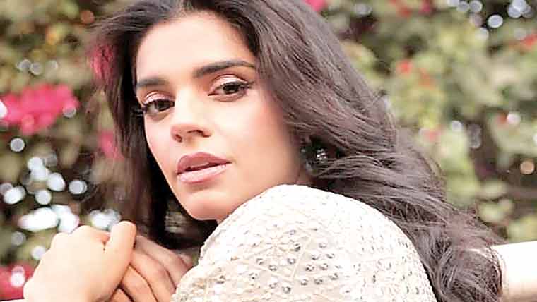 اللہ نے مجھے جیسا بنایا میں اس پر مطمئن ہوں:صنم سعید 