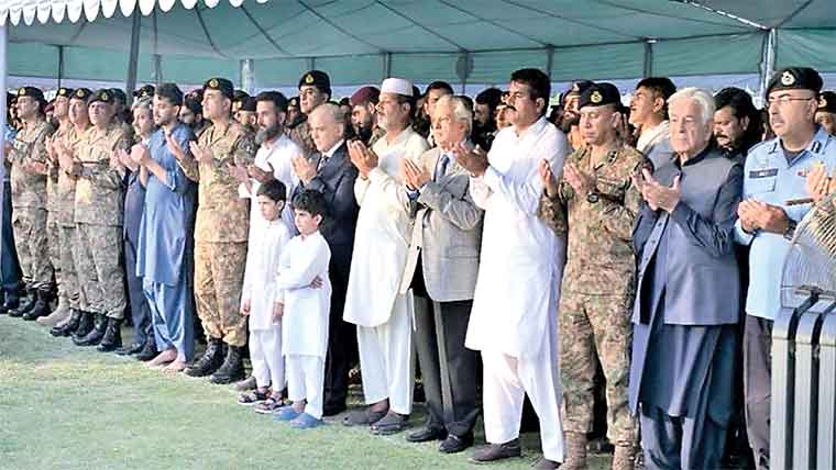 فوجی ہیلی کاپٹرحادثے کے شہدا کی نماز جنازہ ادا