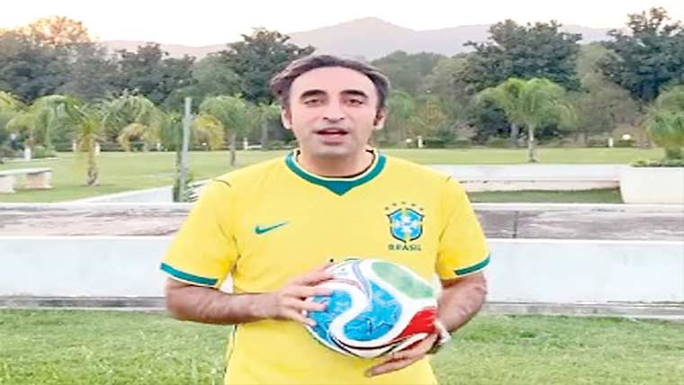 شہری لیاری انٹرنیشنل سٹیڈیم  میں بڑی سکرین پر فٹ بال میچز  انجوائے کریں،بلاول کا پیغام 