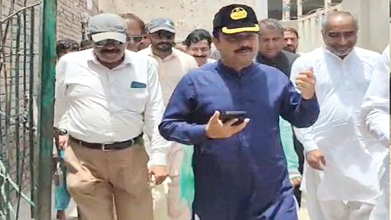 ڈپٹی کمشنر جھنگ کا شورکوٹ میں جلوس روٹس کا دورہ