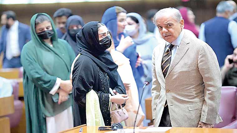 شہباز شریف سے  ارکان اسمبلی کی ملاقاتیں 