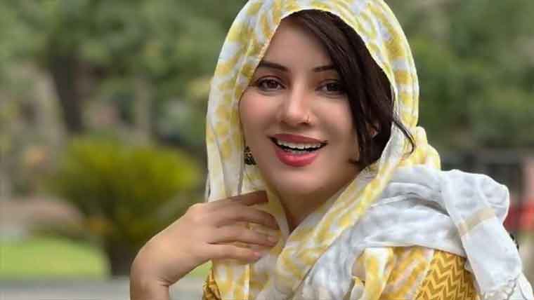  مہنگائی،رابی پیرزادہ نے سب کو کمانے کا مشورہ دیدیا