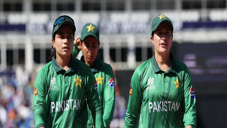 بھارت کیخلاف میچ کے بعد  پاکستان ویمن ٹیم پر جرمانہ عائد 