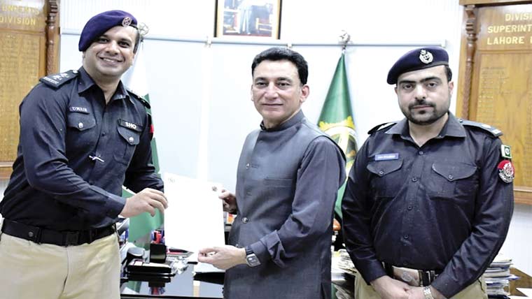 ریلوے :تجاوزات آپریشن میں نمایاں کردارادا کرنیوالوں کیلئے اسناد