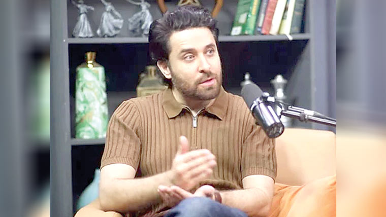 پاکستان بھارت سے زیادہ ترقی یافتہ ہے :ہارون شاہد