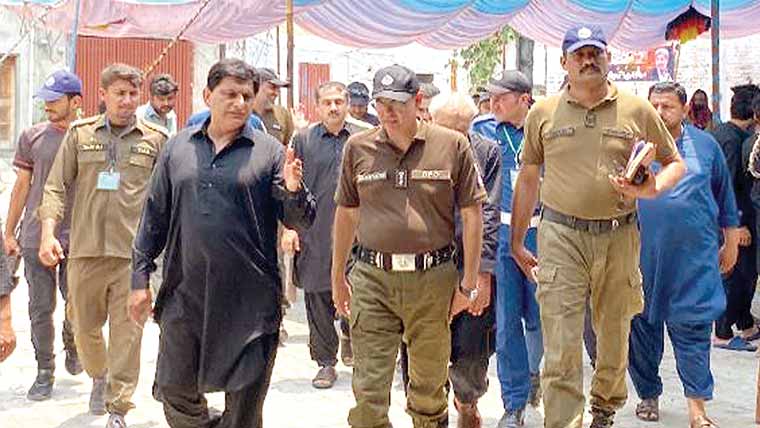 ڈی پی او کامحرم پر جلوس،امام بارگاہوں کی سکیورٹی کاجائزہ