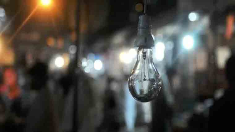 کندھکوٹ:غیر اعلانیہ لوڈ شیڈنگ کیخلاف سیاسی جماعتوں کا احتجاج