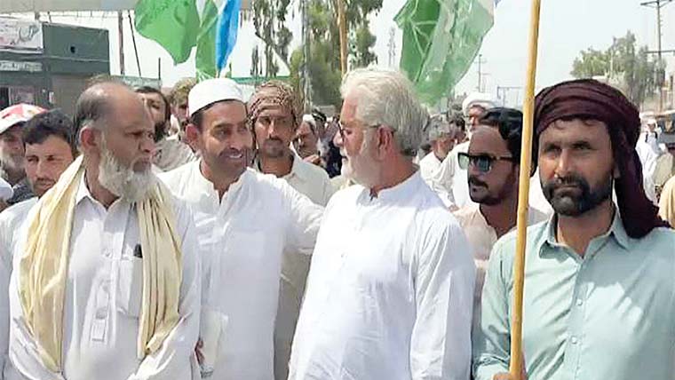 شورکوٹ:مہنگی بجلی و پٹرول کیخلاف جماعت اسلامی کی ریلی 
