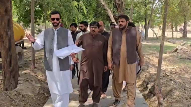  ٹوبہ :ڈپٹی کمشنر کا ٹیکو پارک اور ڈبل روڈ منصوبے کا دورہ
