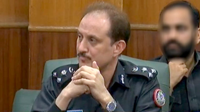 پولیس چیف کاڈسٹرکٹ سینٹرل کی امام بارگاہوں کا دورہ