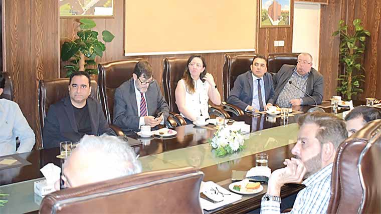 پرتگال کے سرمایہ کار وفد کی ہاؤسنگ اتھارٹی کے سینئر افسران سے ملاقات
