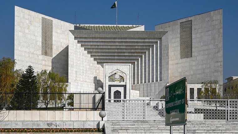  وقت پر بقایا رقم ادا نہ کرنے پر خریدار کو جائیداد منتقلی کا حق  نہیں مل سکتا : سپریم کورٹ