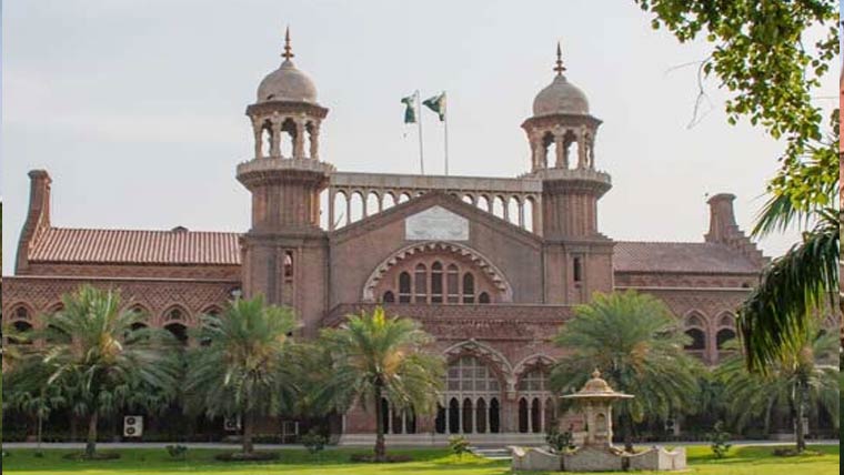  سکولوں میں اساتذہ کی ویری فکیشن ، کیمرے نصب کرنیکا حکم