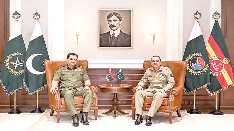 فیلڈ  مارشل  سے  لیبیا  کی  فوج  نائب  کمانڈران  چیف  کی  ملاقات :دفاعی  تعاون  بڑھانے  پر اتفاق