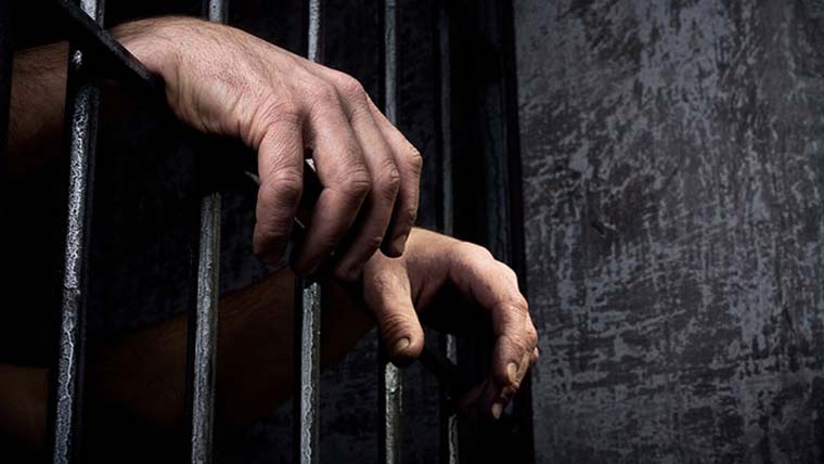 غیر قانونی زرعی ادویات فروخت کرنے والے 4 افراد گرفتار