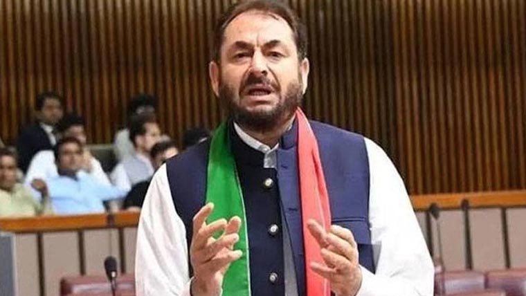پی ٹی آئی کے اقبال آفریدی کی پارلیمانی پارٹی رکنیت معطل 