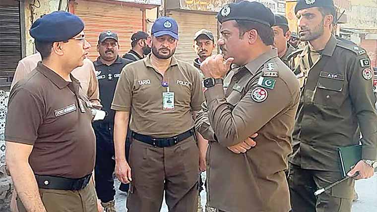  ڈبل سواری پر پابندی ،ڈرونز سے جلوسوں کی نگرانی 